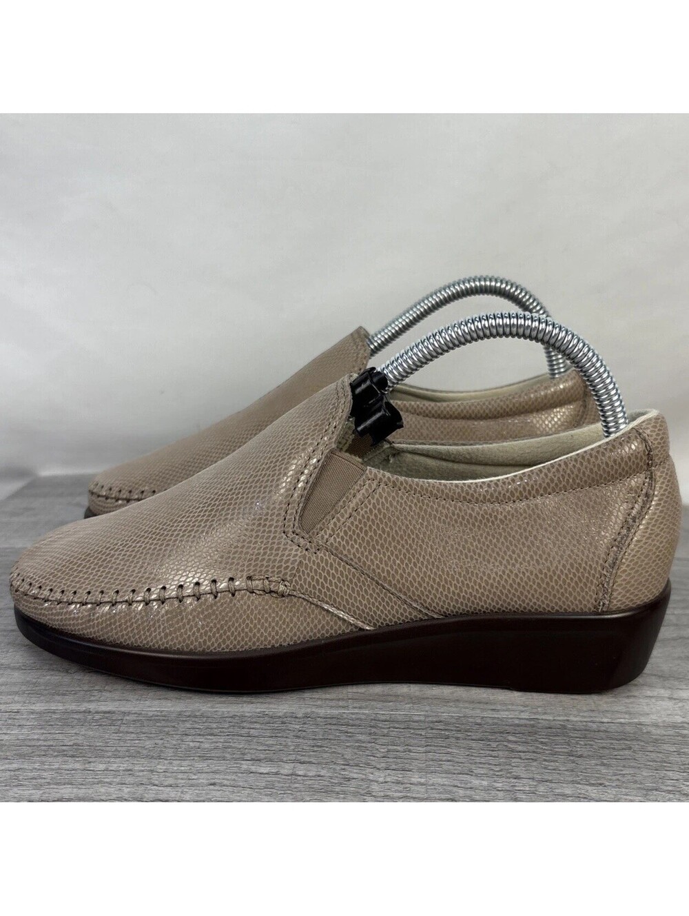 SAS Tripad Womens 7 Beige Snakeskin Leather Wedge Loafers Comfort Shoes Made USA
